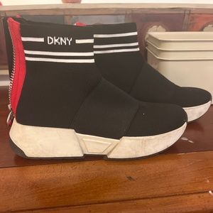 DKNY